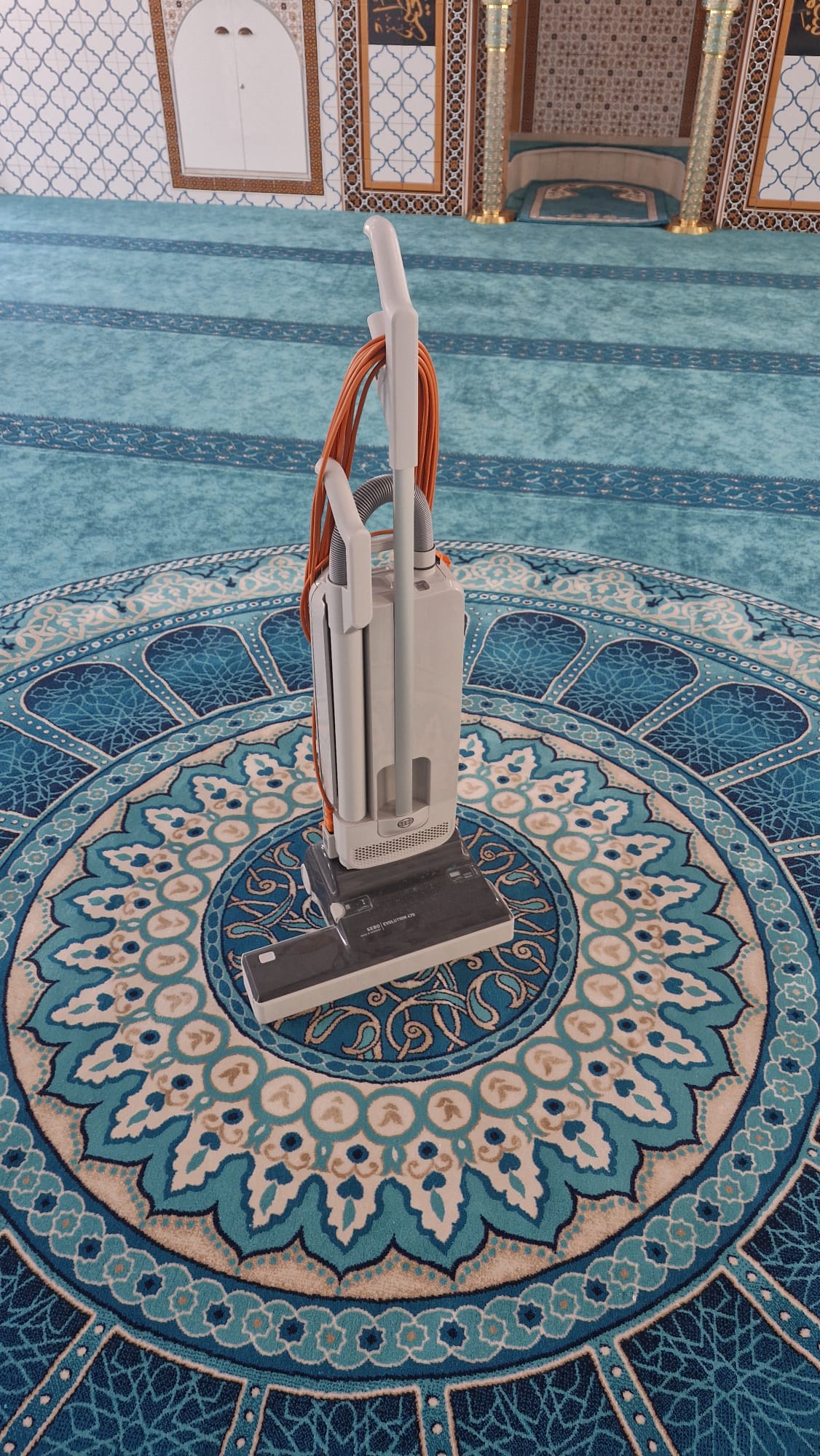 Sebo Evolution 470 Profesyonel Fırçalı Cami Süpürgesi
